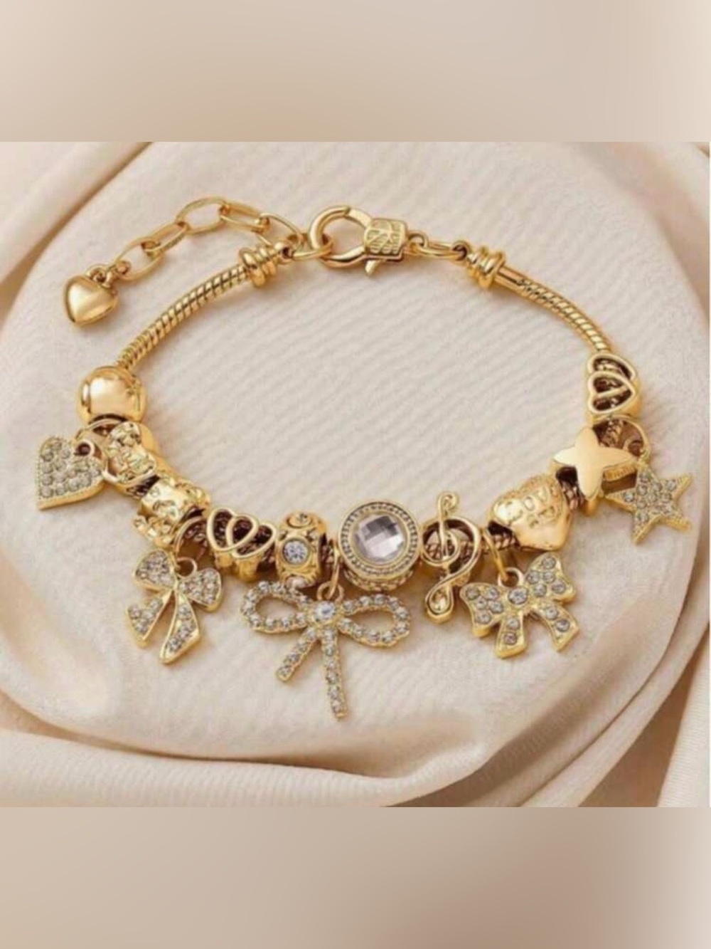1 LEFT‼️ Gold Charm Bracelet - Women’s Elegant Jewelry Bow & Heart Design